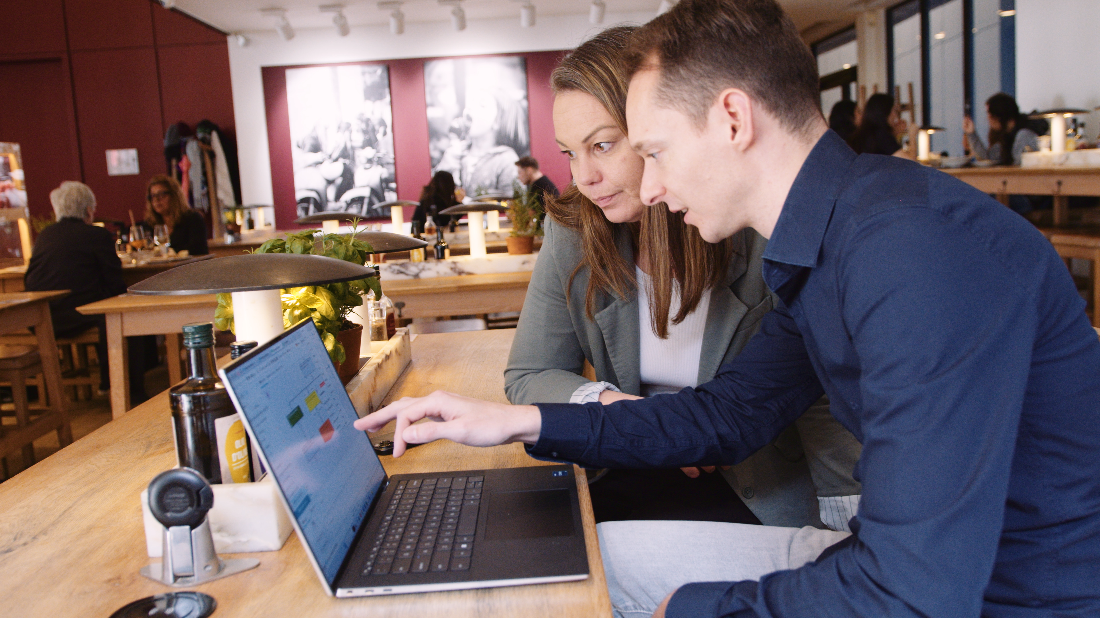 Vapiano employees working in Attensi CREATOR