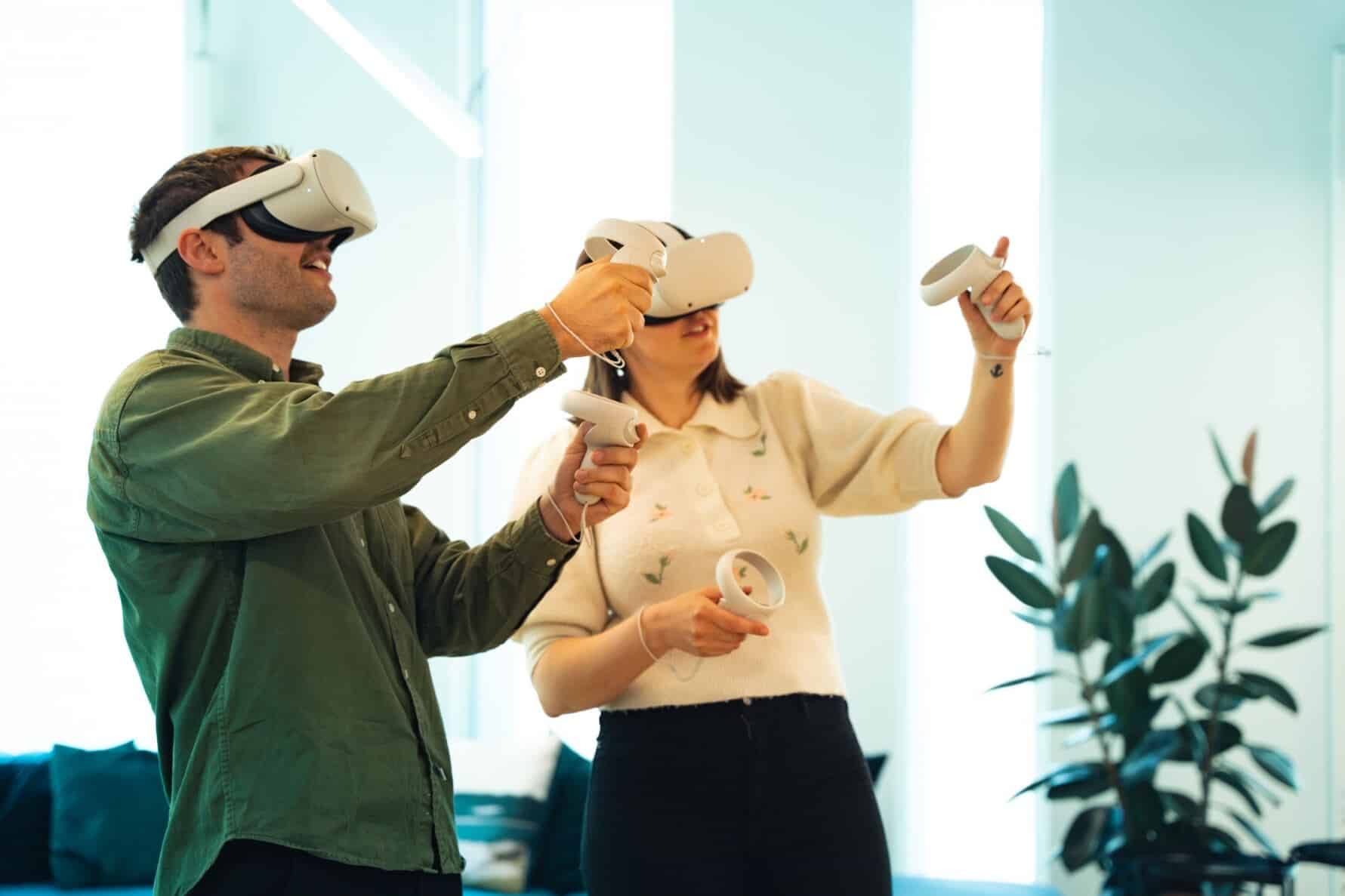 employees playing vr